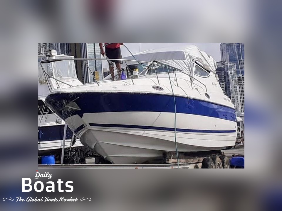 2003 Cruisers Yachts 3075 for sale. View price, photos and Buy 2003