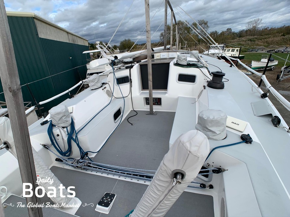 1990 J Boats 44