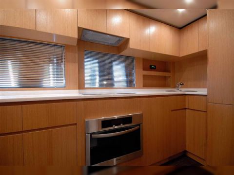 Buy 2007 Mangusta 72