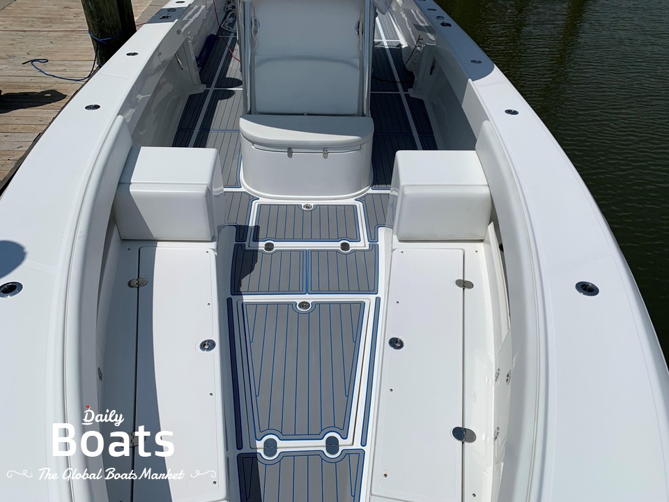 2017 Venture 39 Open Forward Seating for sale. View price, photos and