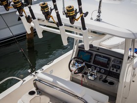 2023 Boston Whaler 27Da