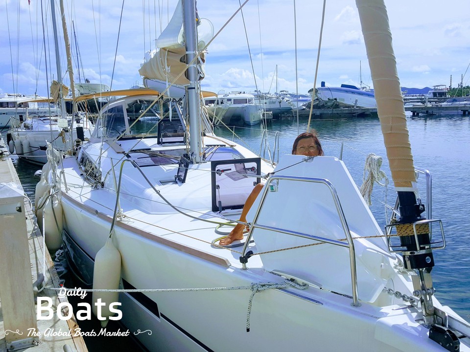 2018 Dufour 412