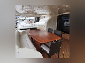 Købe 2012 Ferretti Yachts 830