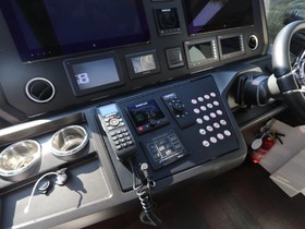 2018 Sunseeker Predator 74