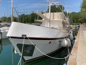 Kupiti 1971 Mostes Trawler 18Mt