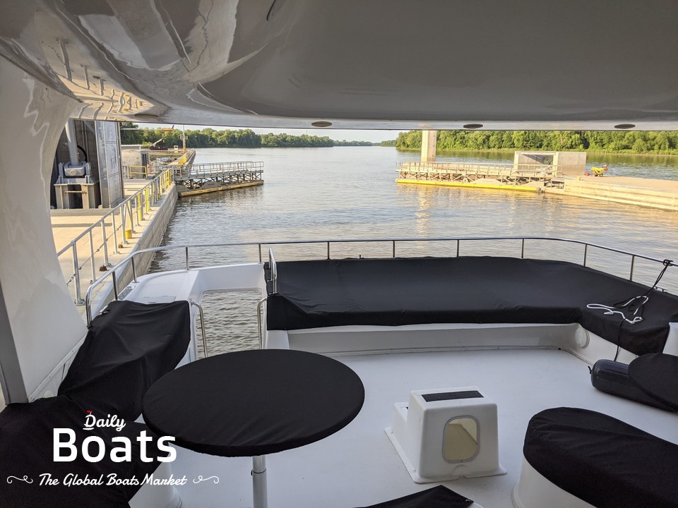 2007 Bluewater 65 Legacy for sale. View price, photos and Buy 2007