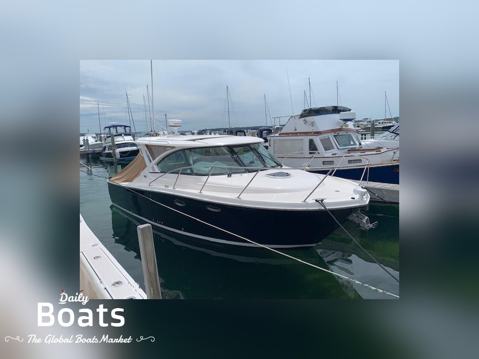 2016 Tiara Yachts 31 for sale. View price, photos and Buy 2016 Tiara