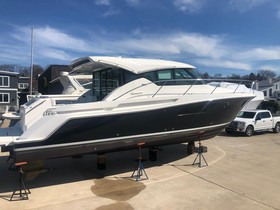 Osta 2020 Tiara Yachts 44 Coupe