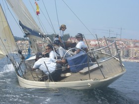 Custom Classic Sailing Yacht 46 Ft