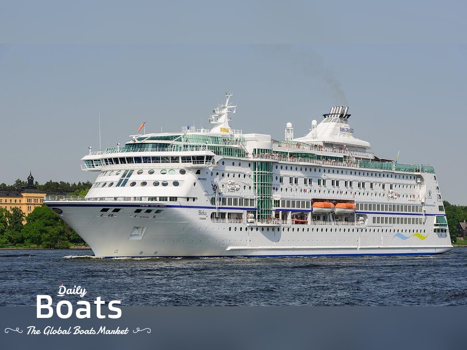 2004 Cruise Ship 1.800 / 2.000 Passengers Stock No. S2312 for sale