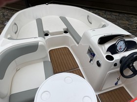 2017 Bayliner Element E18