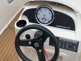 2017 Bayliner Element E18