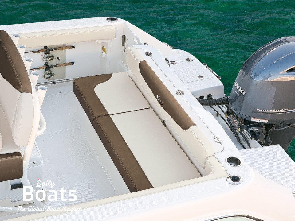 2017 Robalo R222Es for sale. View price, photos and Buy 2017 Robalo ...