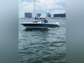 2021 Boston Whaler Outrage 330 in vendita