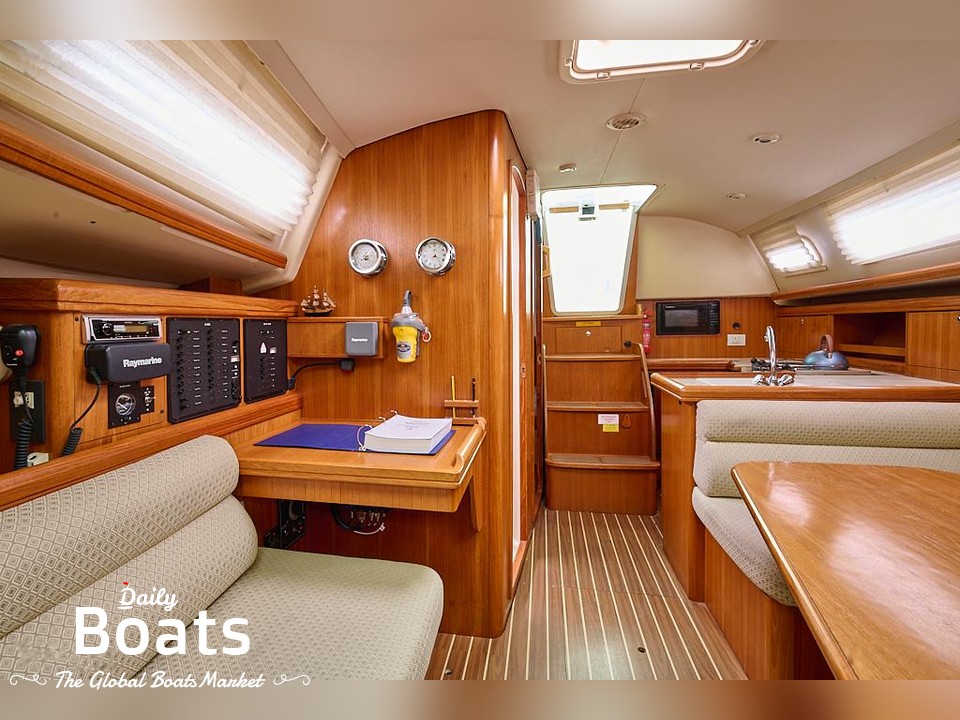 2005 Legend 33 Bilge Keel for sale. View price, photos and Buy 2005