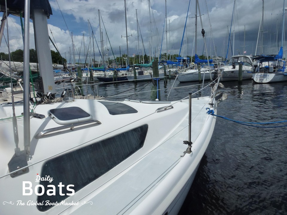 2001 Hunter 320 for sale. View price, photos and Buy 2001 Hunter 320 ...