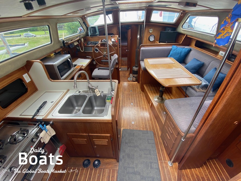 1981 Sceptre 41 Pilothouse for sale. View price, photos and Buy 1981