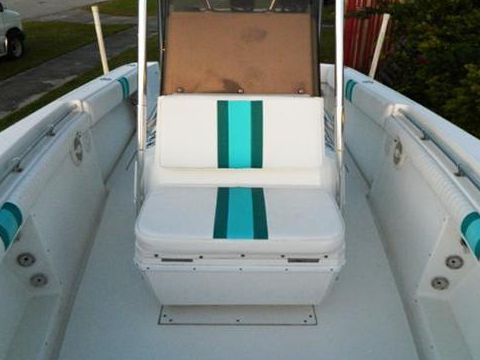 1998 Contender 23 for sale