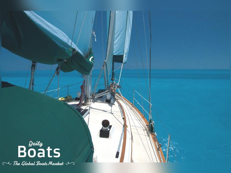 Island Packet for sale in Parque Nacional Río Dulce Daily Boats