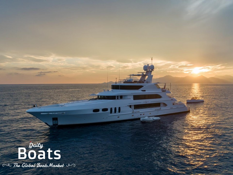 2005 Trinity Yachts Motor for sale. View price, photos and Buy 2005