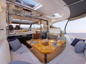 2022 Riviera 4600 Sport Yacht Platinum