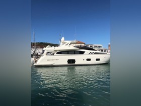 Ferretti Yachts 800