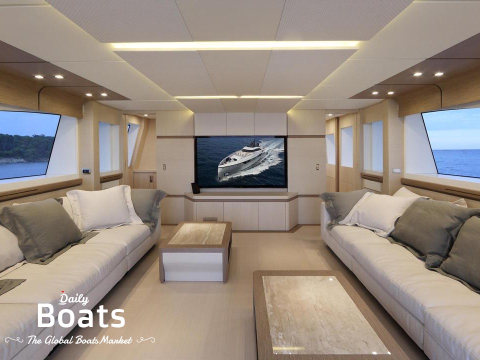 2013 Columbus Yachts 40S Hybrid for sale. View price, photos and Buy