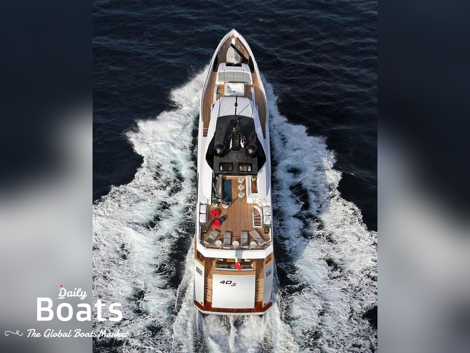 2013 Columbus Yachts 40S Hybrid for sale. View price, photos and Buy