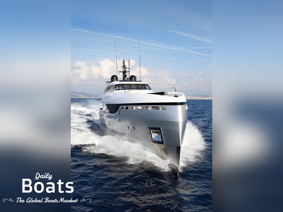 2013 Columbus Yachts 40S Hybrid for sale. View price, photos and Buy