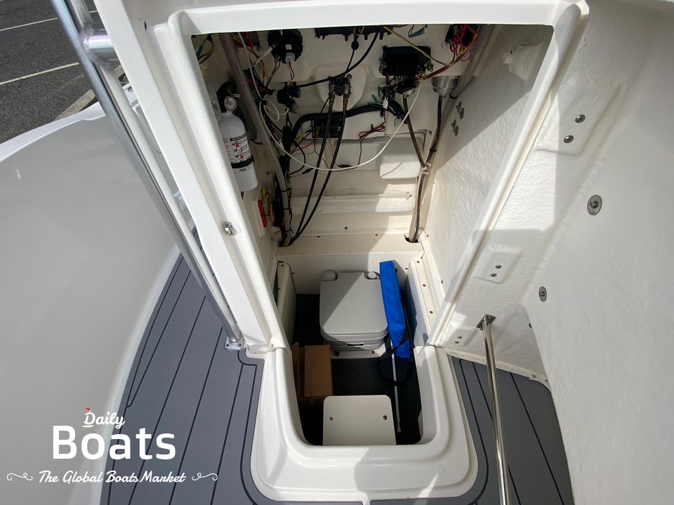 2017 Robalo R180 Center Console for sale. View price, photos and Buy ...