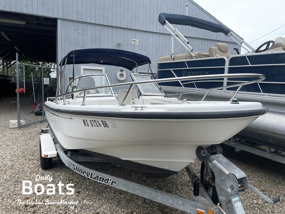 2000 Boston Whaler 16 Ventura for sale. View price, photos and Buy 2000
