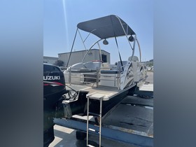 2014 Caravelle Razor 247 Ur