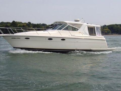 Tiara 3500 Express