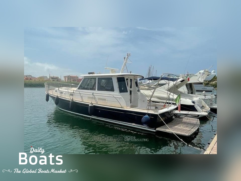 2004 Grand Banks 43 Eastbay for sale. View price, photos and Buy 2004