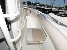 2017 Boston Whaler 330 Outrage