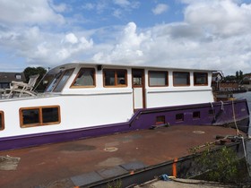 2010 Residential Barge na prodej