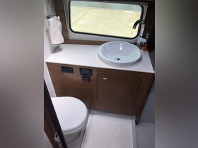 Koupit 2019 Cruisers Yachts 390 Express Coupe