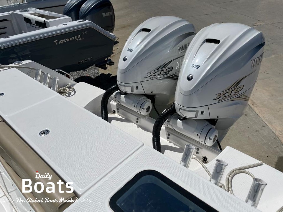 2021 Everglades 335 Center Console for sale. View price, photos and Buy