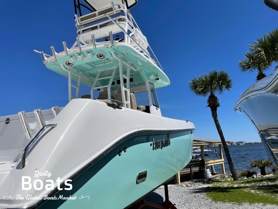 2021 Everglades 335 Center Console for sale. View price, photos and Buy