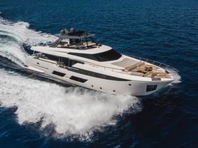 Ferretti Yachts 920