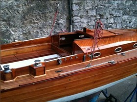 1980 Custom 1980 Wooden Boat