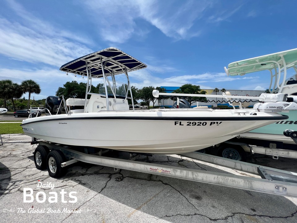 2013 Boston Whaler 230 Dauntless for sale. View price, photos and Buy