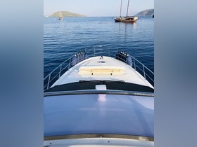 Koupit 2013 Azimut 64