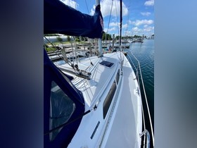 2006 Catalina 350 на продаж