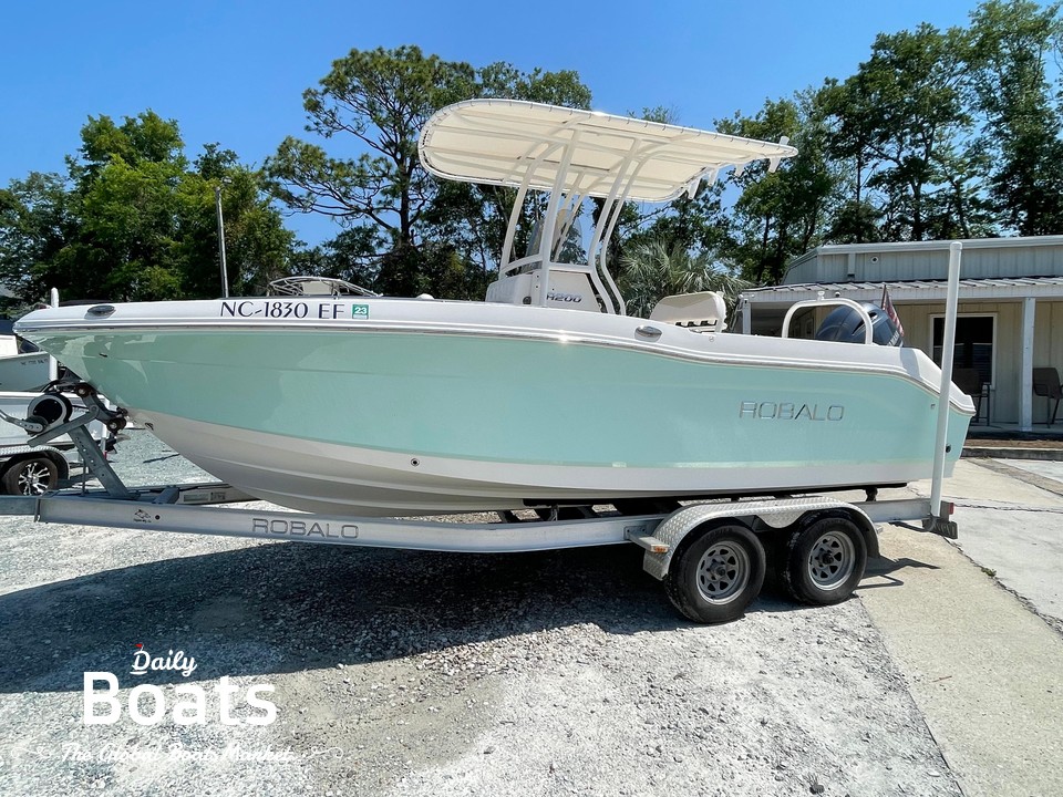 2016 Robalo R200 Center Console for sale. View price, photos and Buy