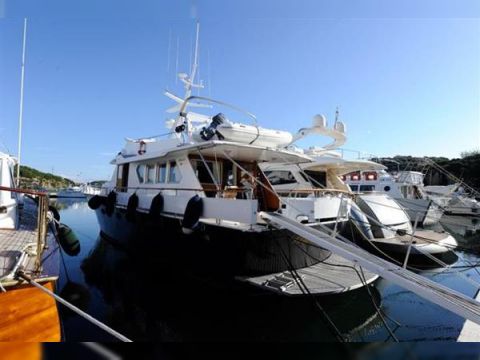 Benetti Delfino