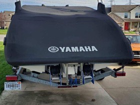 2015 Yamaha Boats 242 Limited