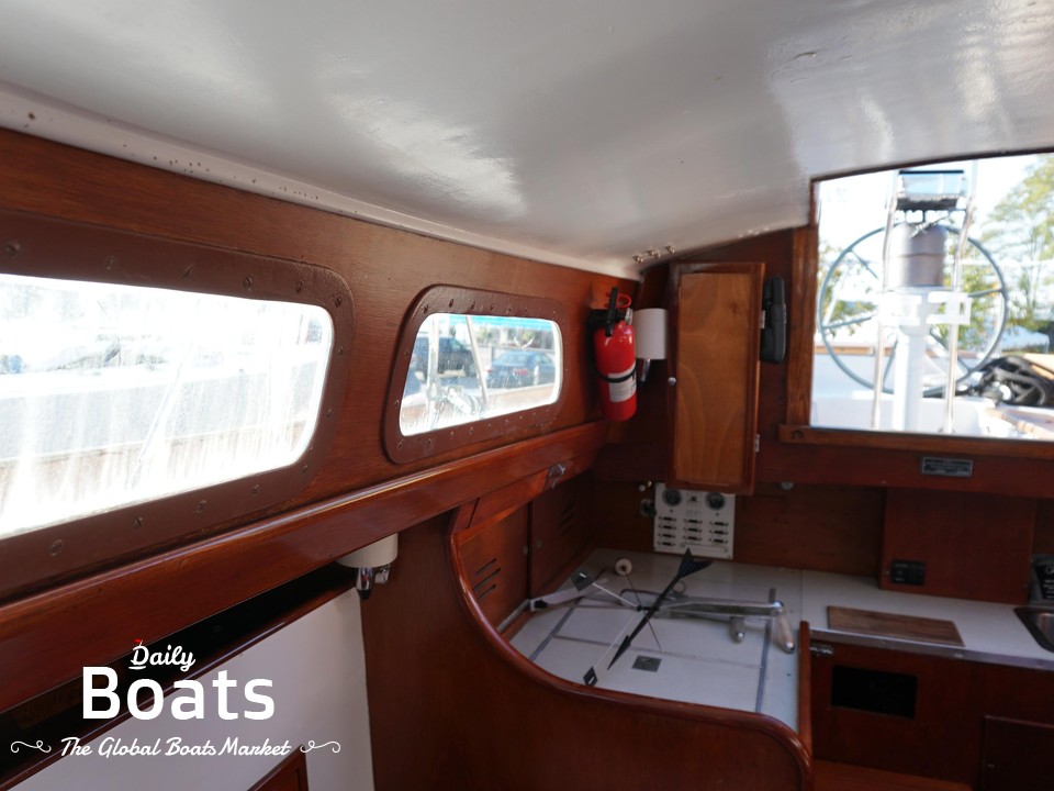 1966 Hinckley 35 Pilot for sale. View price, photos and Buy 1966
