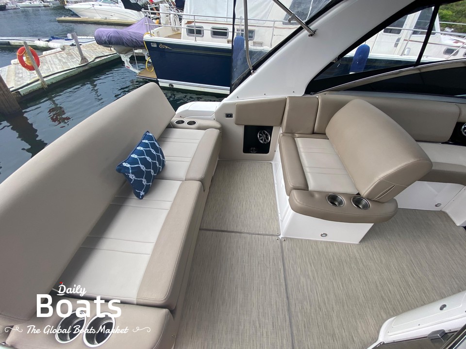 2015 Regal 32 Express for sale. View price, photos and Buy 2015 Regal