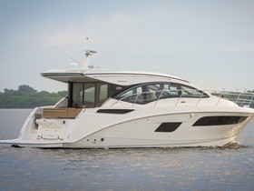 Купить 2016 Sea Ray 400 Sundancer